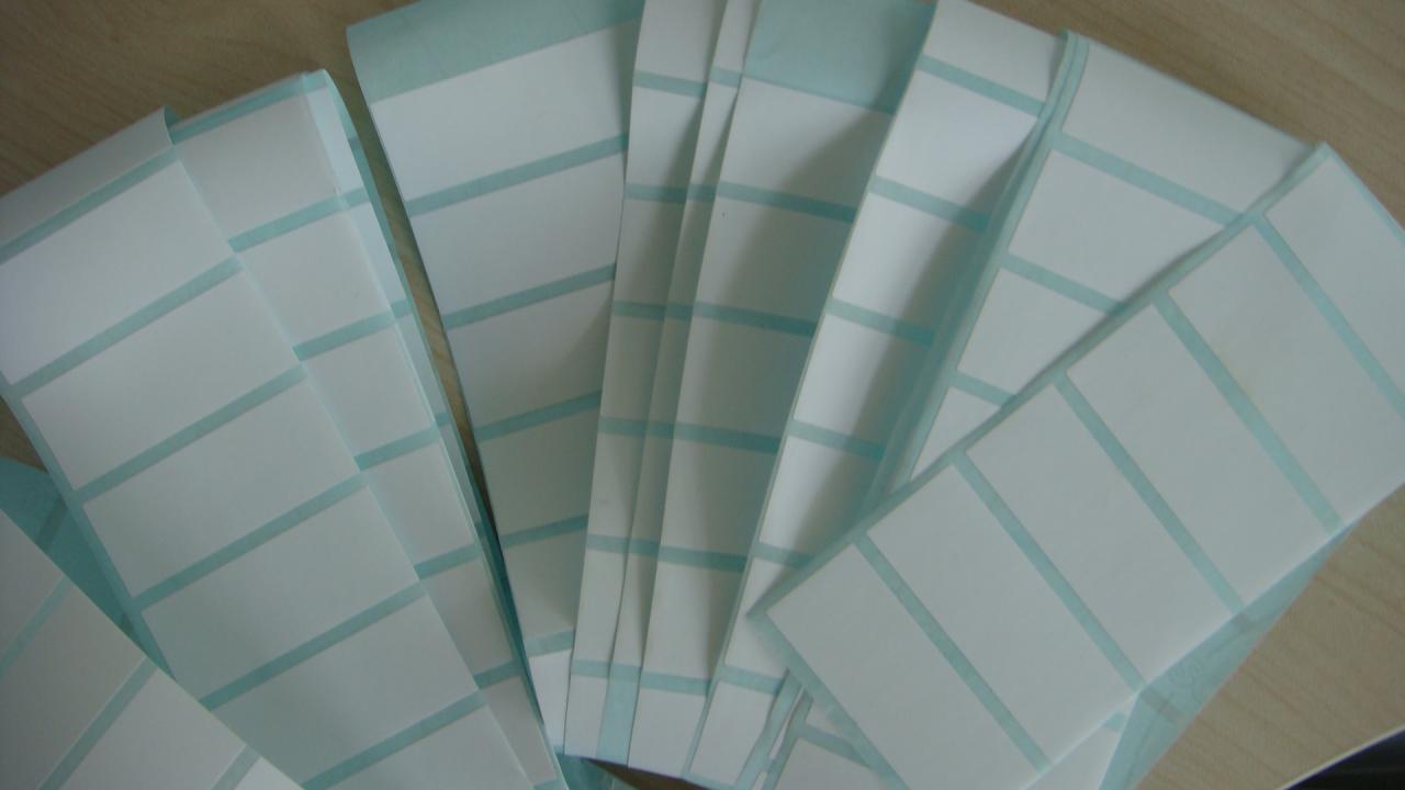 厂家订做空白热敏纸 无碳带打印条码纸 超市价格标签60X20