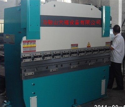 WC67Y-63T/3200液压折弯机价格 北京折弯机报价